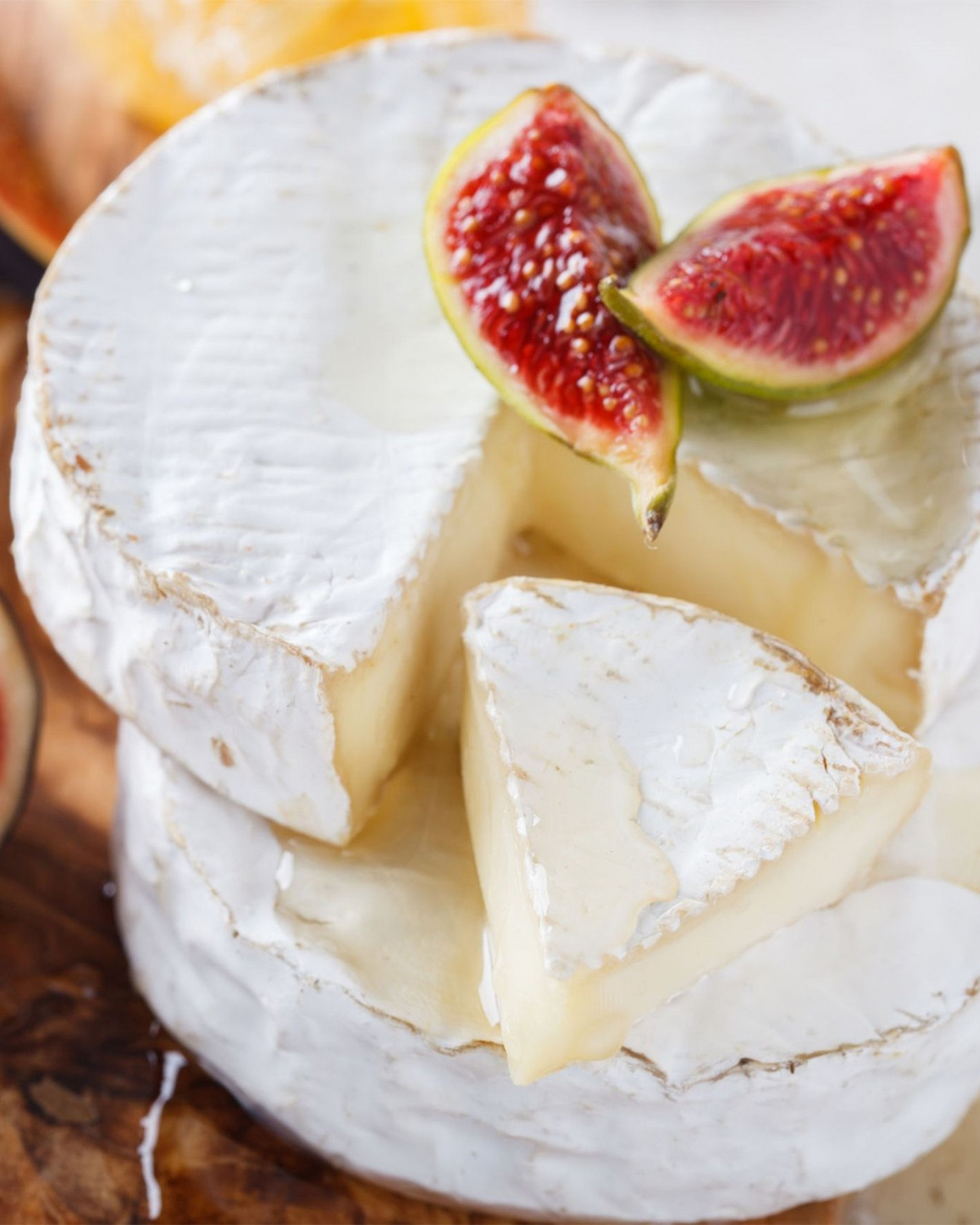 Camembert de Búfala – Suavidad Cremosa con un Toque Exótico