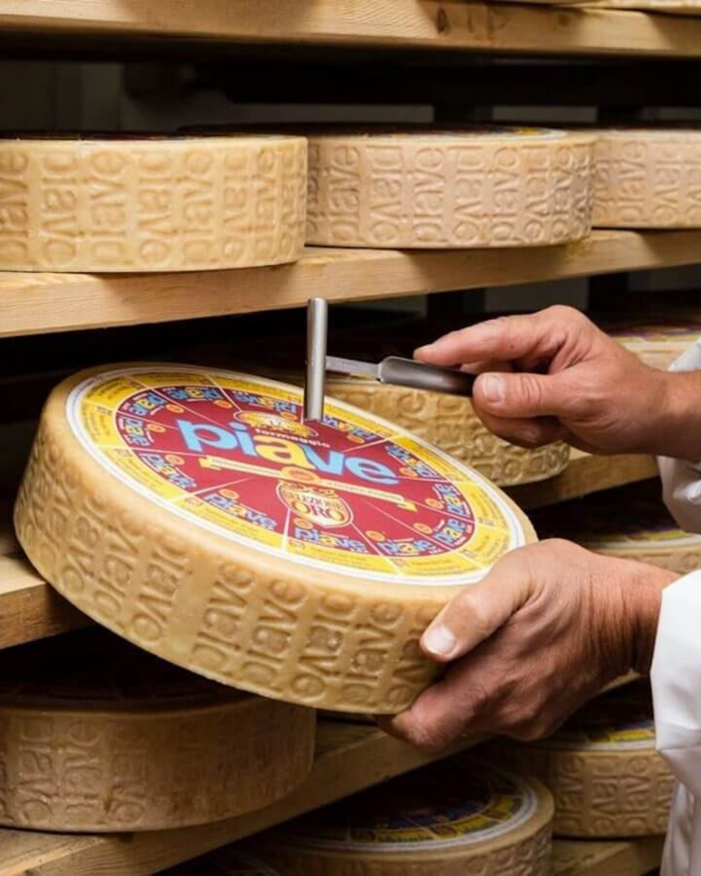 Queso Piave – Tradición Italiana con Sabor Suave e Intenso 31,90€/Kg