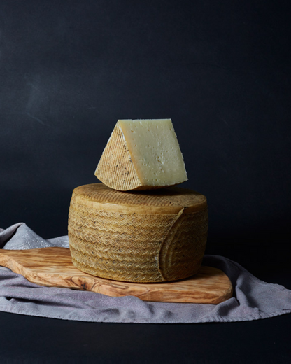 Queso de Oveja Semicurado Cuarto Perea – Juani Charcutería 23,90€/Kg