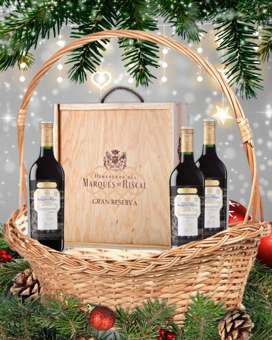 LOTE 45 – Marqués de Riscal Gran Reserva (3 Botellas en caja de madera)